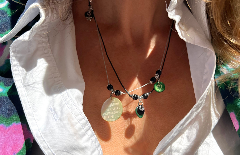 COLLIER